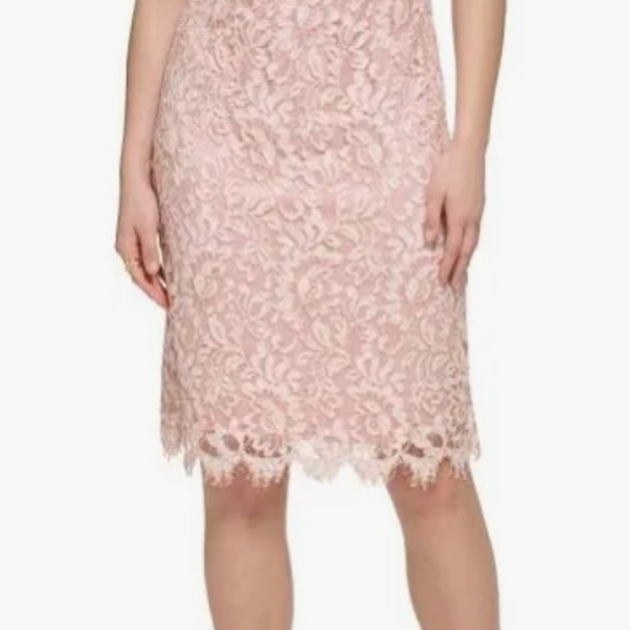 VINCE CAMUTO Blush lace dress, size 2 Like new - Picture 3 of 7